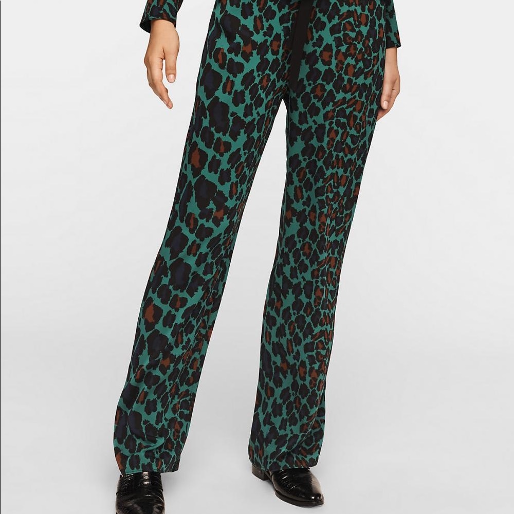 DVF Nik Crepe Pants In Autumn Leopard Emerald/blk size XXS.